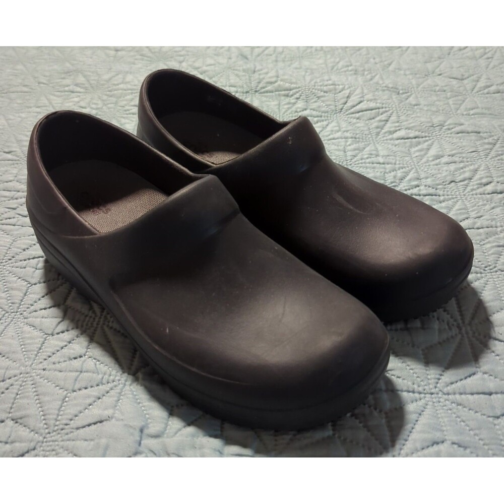 CROCS Dual Comfort Women’s Clogs Sz 9 Black Nursing Shoes Slip Resistant